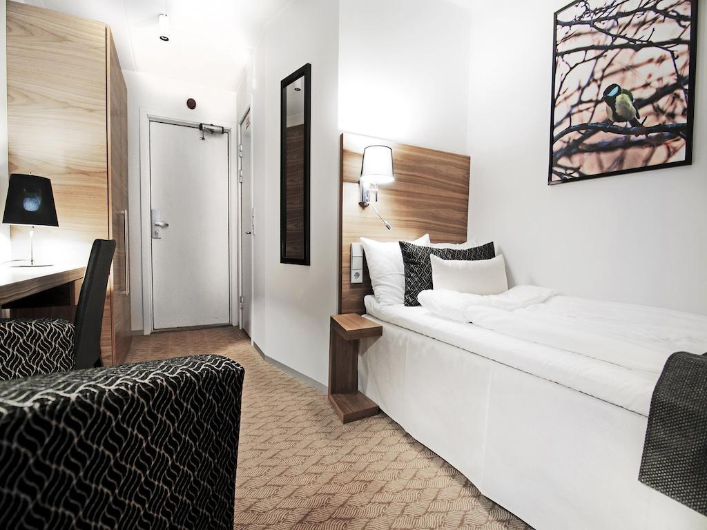 Hotell Fjaellet Björkliden الغرفة الصورة